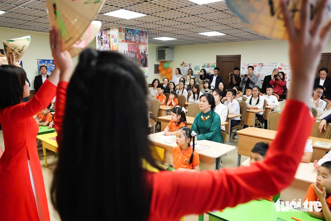 'Cô giáo' Ngô Phương Ly với lớp học tiếng Việt tại Nga - Ảnh 8.