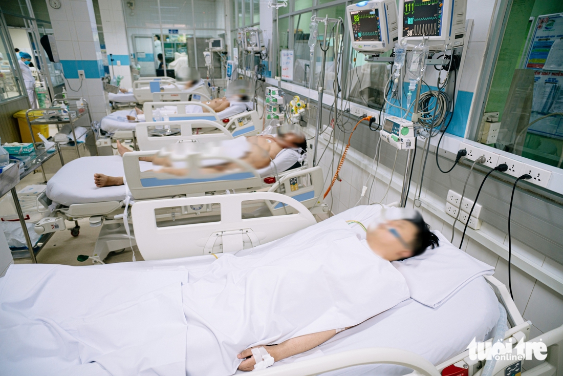 Ca sốt xuất huyết nặng tăng nhanh, nhiều bệnh nhân còn trẻ Ca sốt xuất huyết nặng tăng nhanh, nhiều bệnh nhân còn trẻ