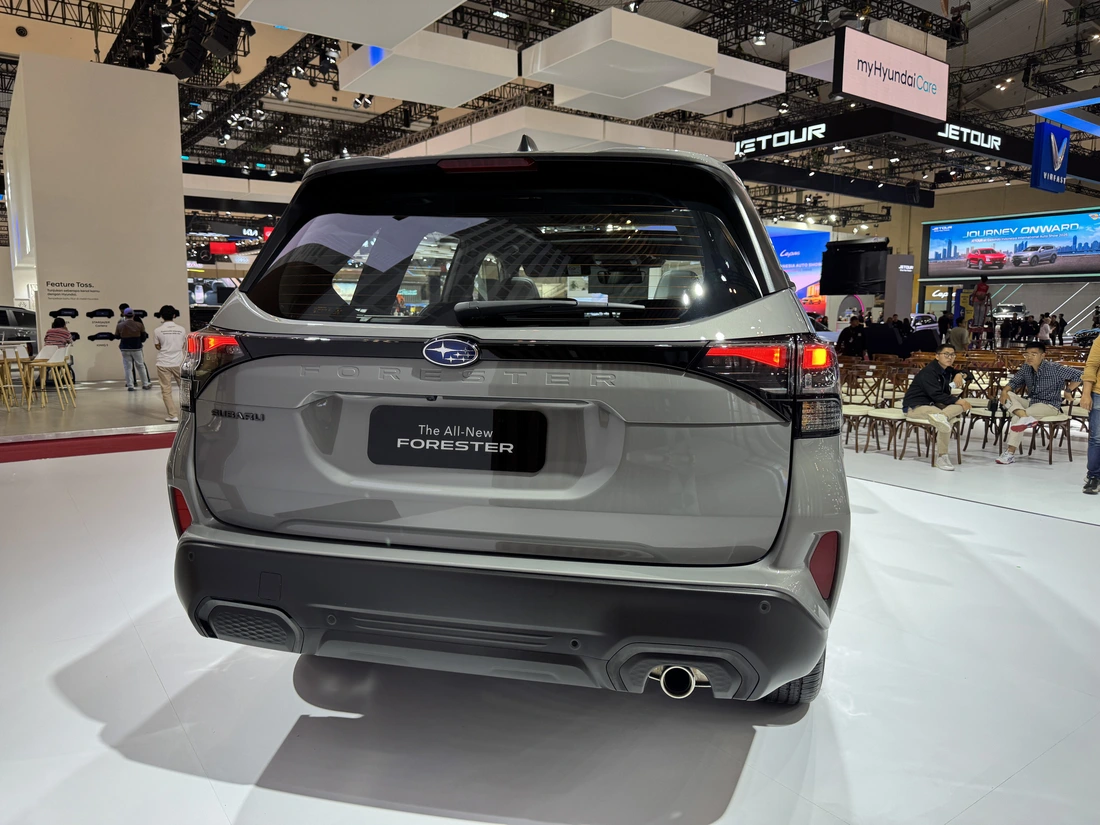 Subaru Forester - Ảnh 19.