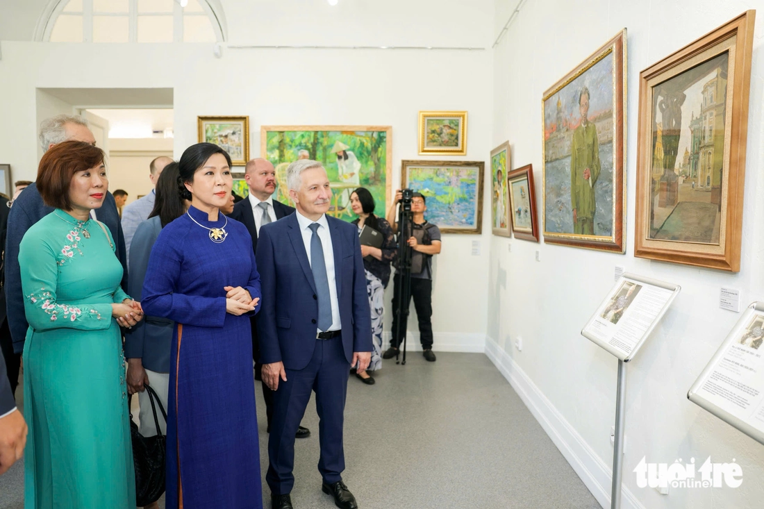 Phu nhân Ngô Phương Ly khánh thành Trung tâm Văn hóa Nga - Việt tại Saint Petersburg - Ảnh 7.