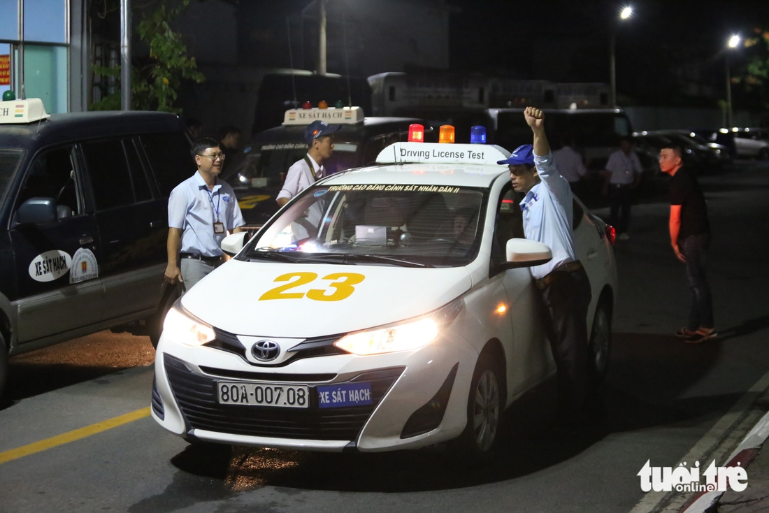 sát hạch lái xe - Ảnh 3.