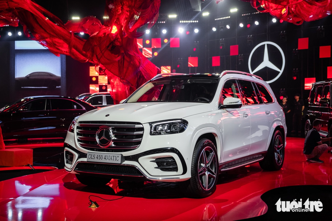 Mercedes-Benz GLS - Ảnh 1.
