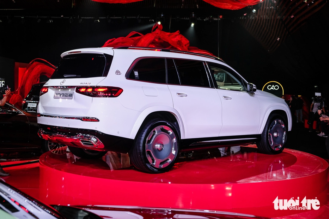 Mercedes-Benz GLS - Ảnh 30.