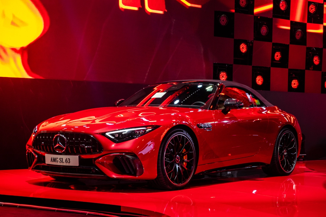 Một vòng triển lãm Mercedes-Benz: Choáng ngợp bộ sưu tập xe gần 100 tỉ đồng - Ảnh 8.