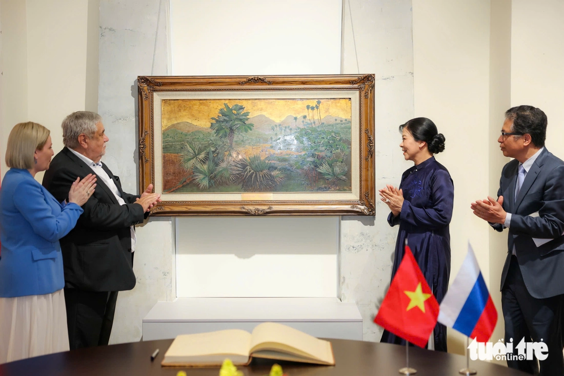 phu nhân Ngô Phương Ly - Ảnh 2.
