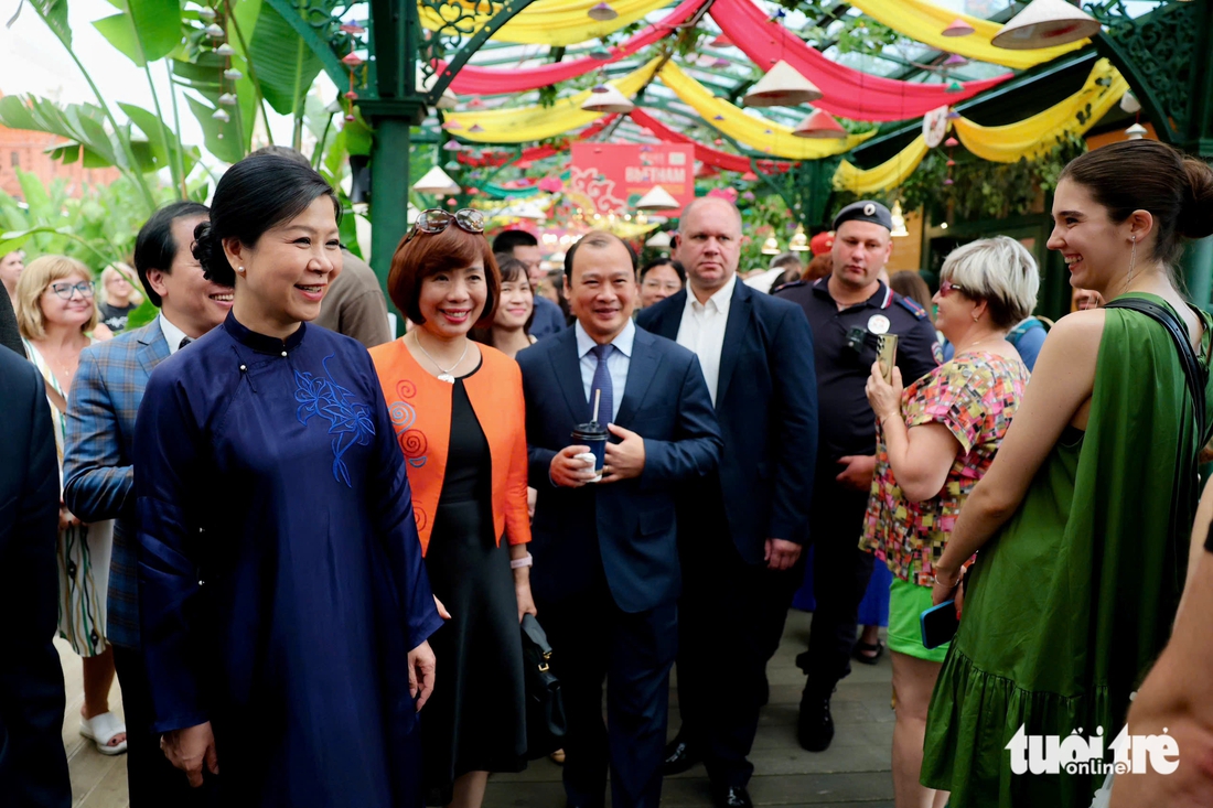 phu nhân Ngô Phương Ly - Ảnh 14.