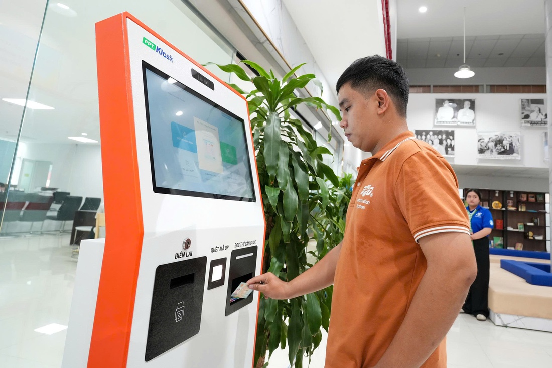 TP.HCM đưa nhân sự từ sở ngành về tổ địa bàn ở phường xã, tiếp nhận hồ sơ phi địa giới - Ảnh 6.