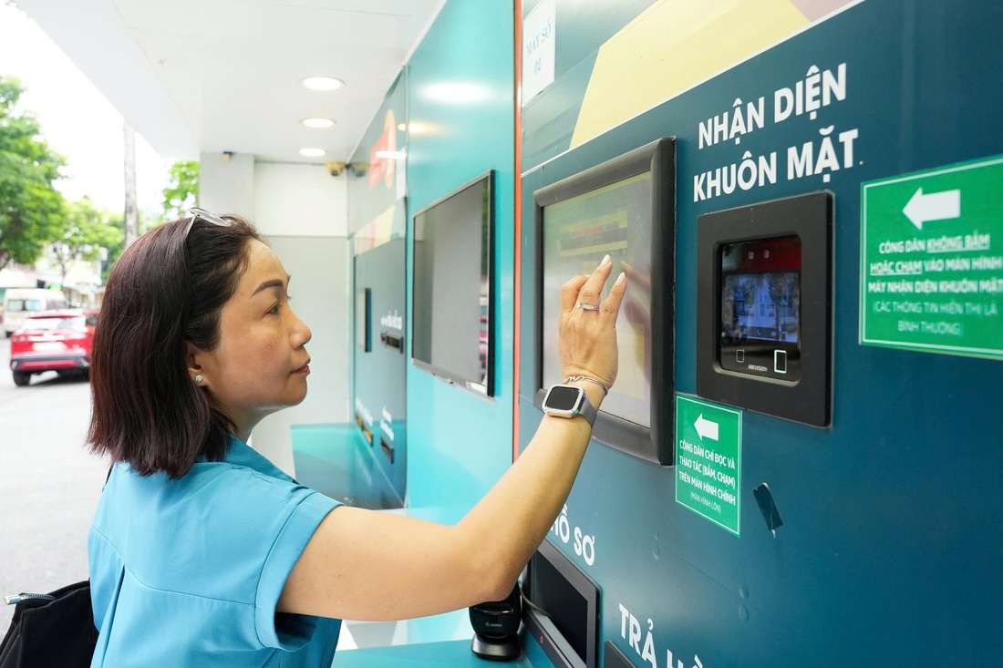 TP.HCM đưa nhân sự từ sở ngành về tổ địa bàn ở phường xã, tiếp nhận hồ sơ phi địa giới - Ảnh 9.