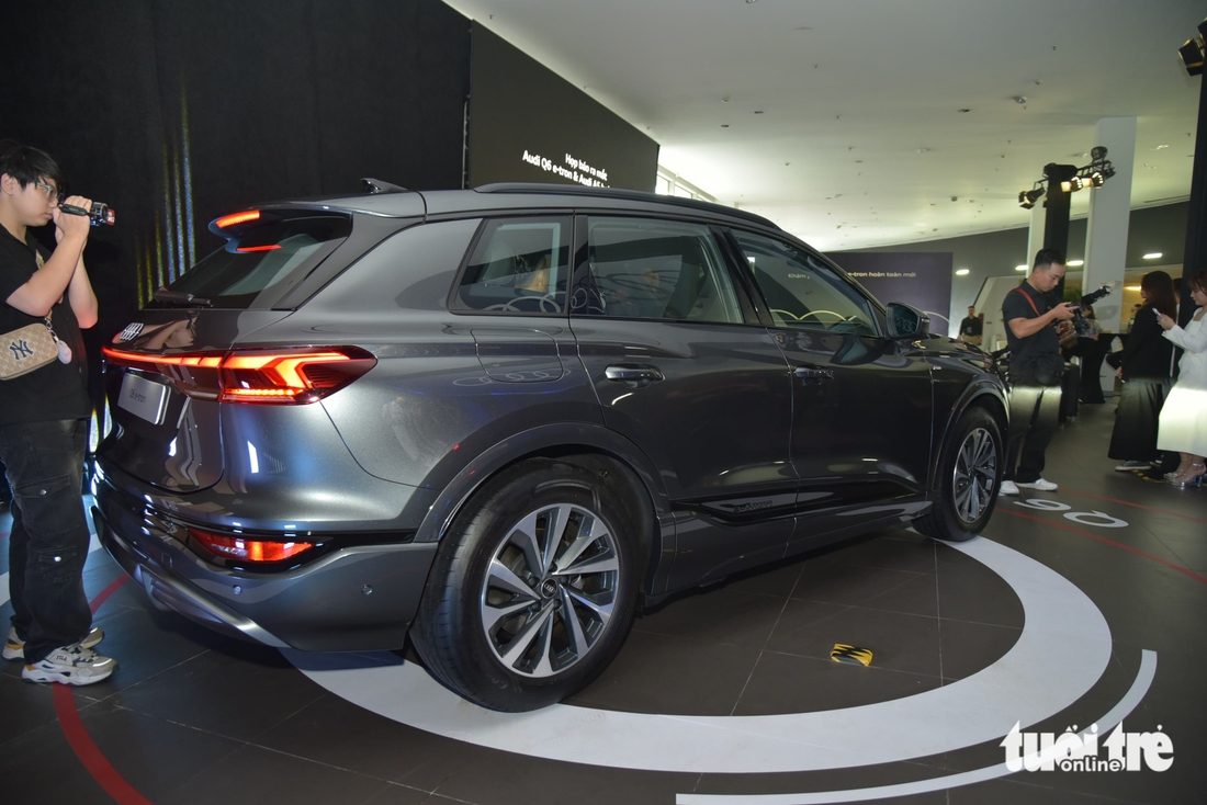 Audi Q6 e-tron - Ảnh 15.