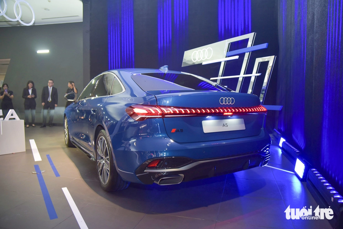 Audi A5 2025 trình làng Việt Nam: Giá 2,2 tỉ đồng, 3 màn hình, cạnh tranh C-Class và 3-Series - Ảnh 15.