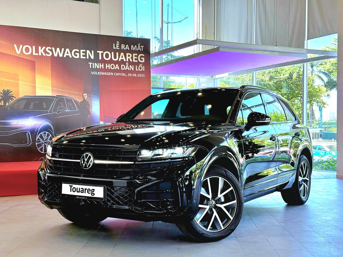 Volkswagen Touareg thêm 2 bản mới ở Việt Nam: Giá gần 3,4 tỉ, chưa có ADAS, bản cũ giảm 300 triệu - Ảnh 1.