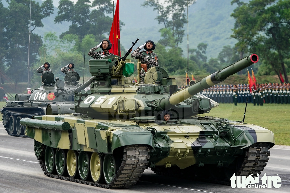diễu binh A80 - Ảnh 1.