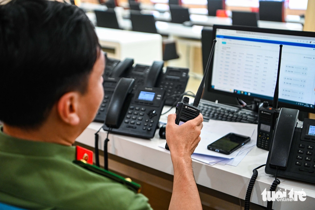 Cận cảnh Trung tâm thông tin chỉ huy Công an Hà Nội - nơi tiếp nhận gần 3.000 phản ánh mỗi ngày - Ảnh 3.