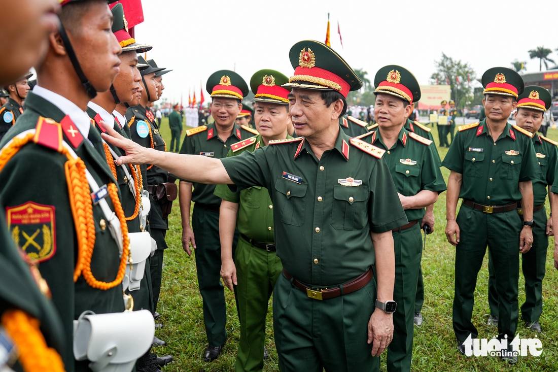 Việt Nam có đầy đủ các lực lượng, quân binh chủng để bảo vệ vững chắc Tổ quốc - Ảnh 7.