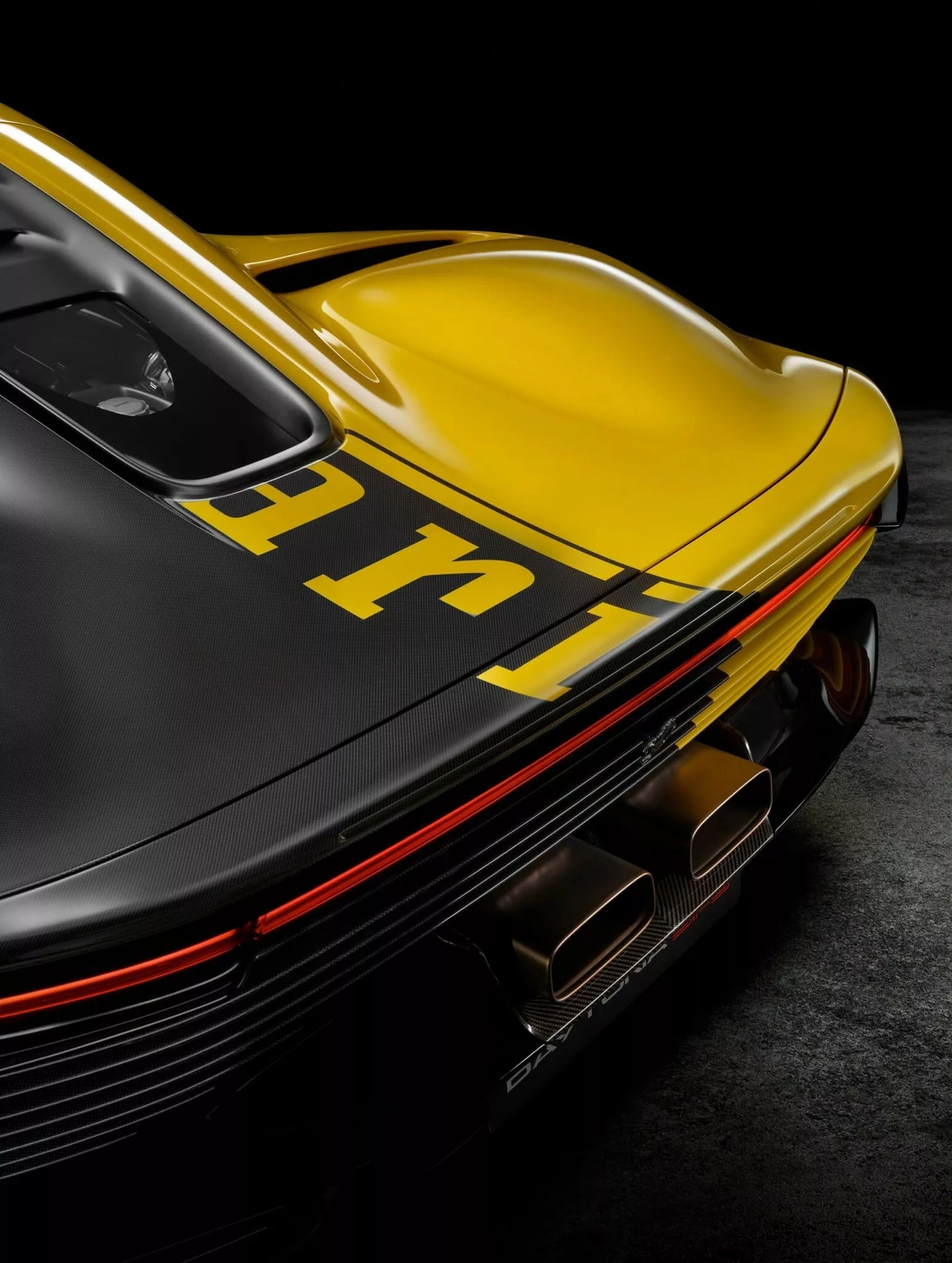 Chiếc xe Ferrari mới đắt nhất từng được bán đấu giá: Chốt sổ 684 tỉ đồng, là bản có 1 không 2 - Ảnh 13.