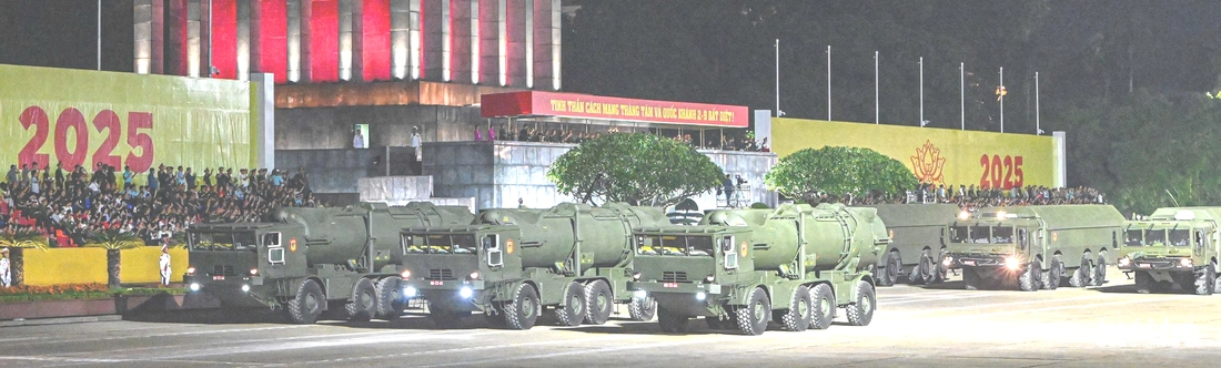 tổng hợp luyện diễu binh - Ảnh 6.
