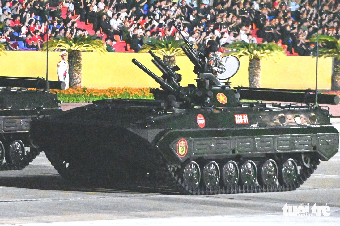 tổng hợp luyện diễu binh - Ảnh 8.