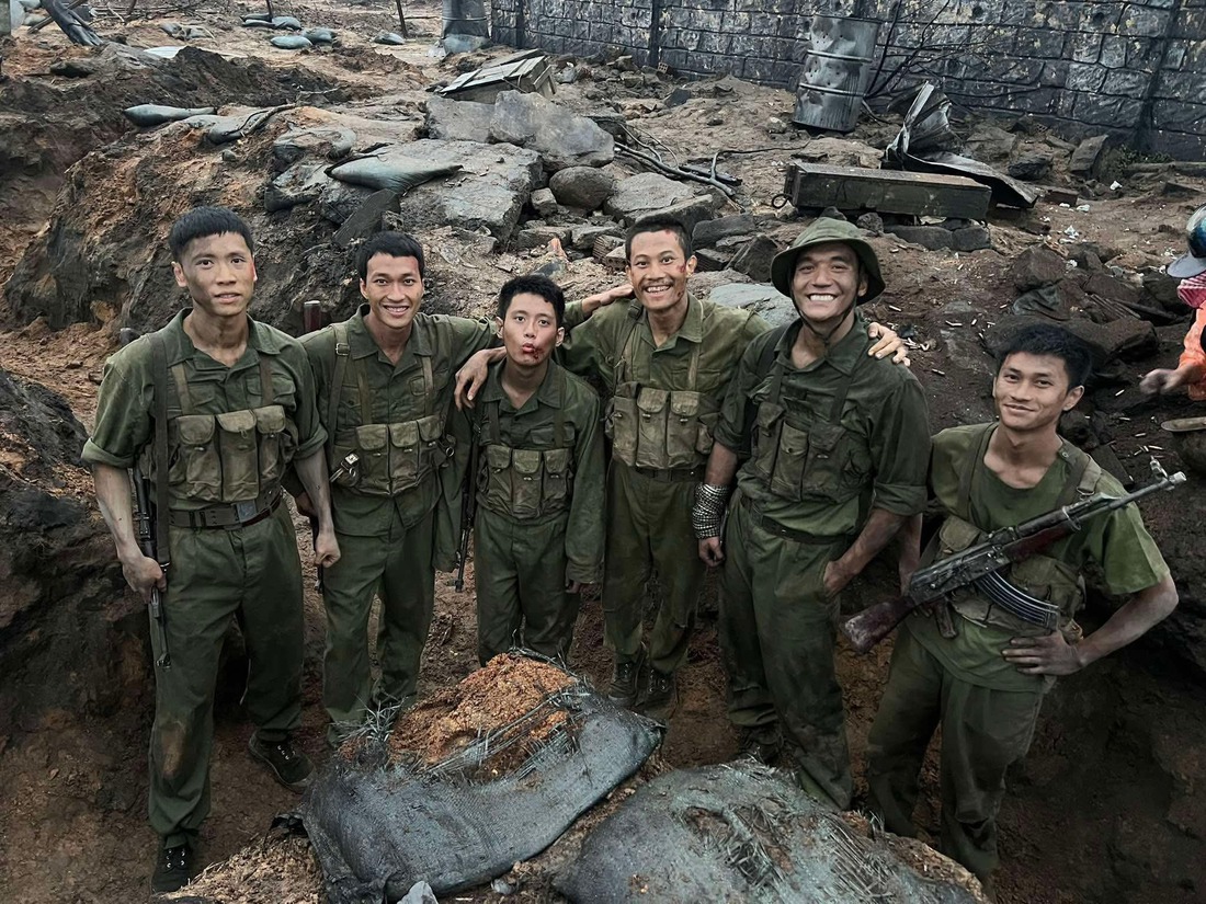 Từ 'Địa đạo' đến 'Mưa đỏ': Dòng phim chiến tranh thành 'bom tấn' - Ảnh 4. Mưa đỏ - Ảnh 3.