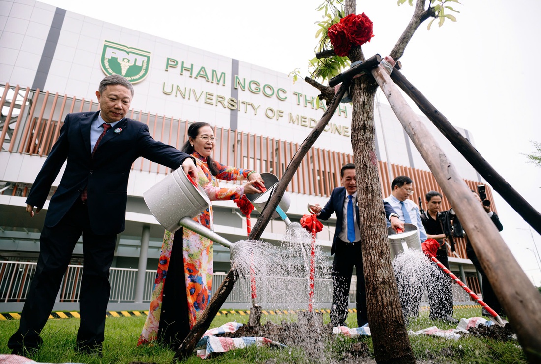 Đại học - Ảnh 3.