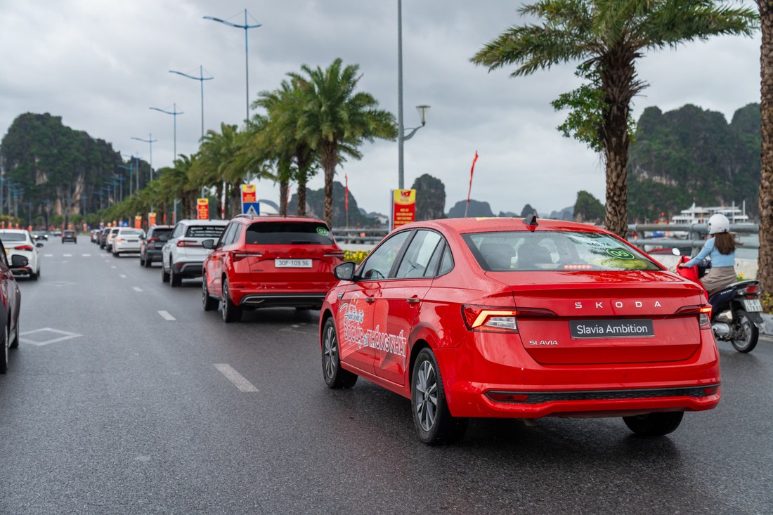 Đoàn xe Skoda 'vượt bão' tới Hà Nội, kết thúc gần 2.500km từ Độc Lập tới Thống Nhất với nhiều cung bậc cảm xúc- Ảnh 14. Skoda - Ảnh 14.