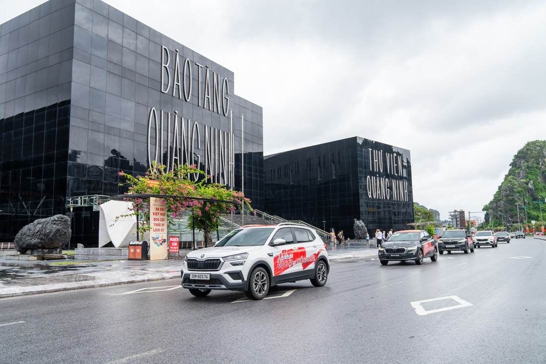 Đoàn xe Skoda 'vượt bão' tới Hà Nội, kết thúc gần 2.500km từ Độc Lập tới Thống Nhất với nhiều cung bậc cảm xúc- Ảnh 15. Skoda - Ảnh 15.