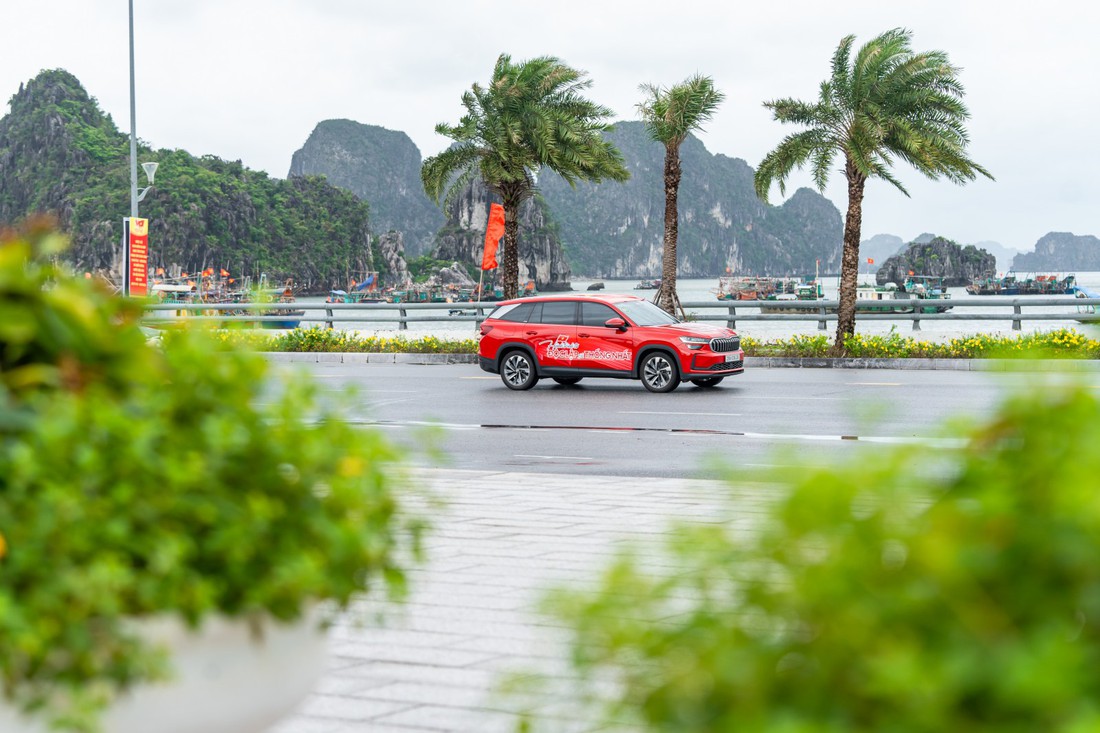 Đoàn xe Skoda 'vượt bão' tới Hà Nội, kết thúc gần 2.500km từ Độc Lập tới Thống Nhất với nhiều cung bậc cảm xúc- Ảnh 22. Skoda - Ảnh 19.