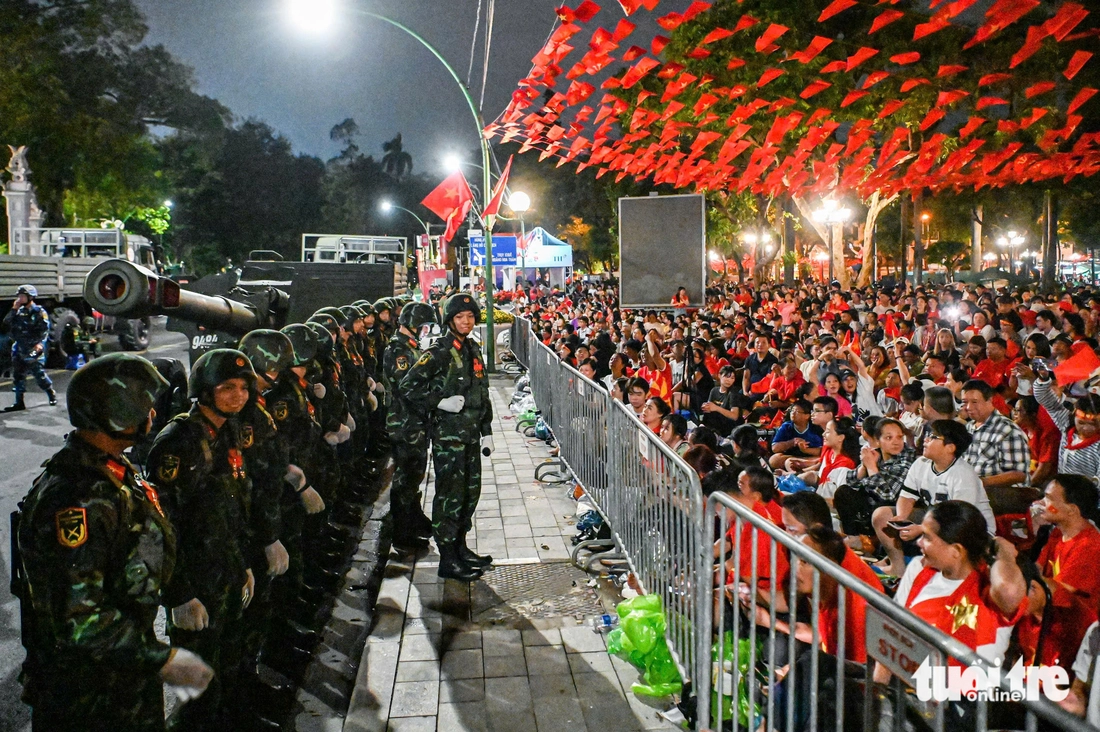 diễu binh, diễu hành - Ảnh 17.
