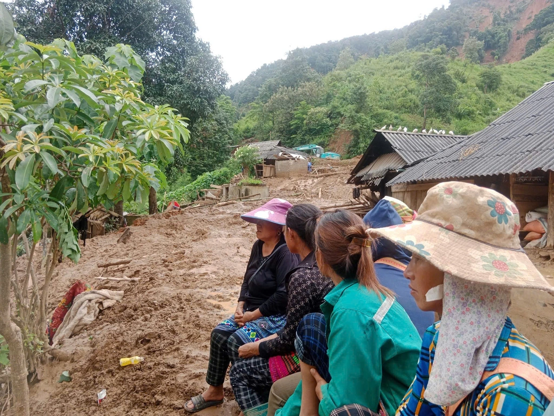 Hình ảnh sạt lở đáng sợ ở bản Háng Pu Xi, Điện Biên - Ảnh 9.