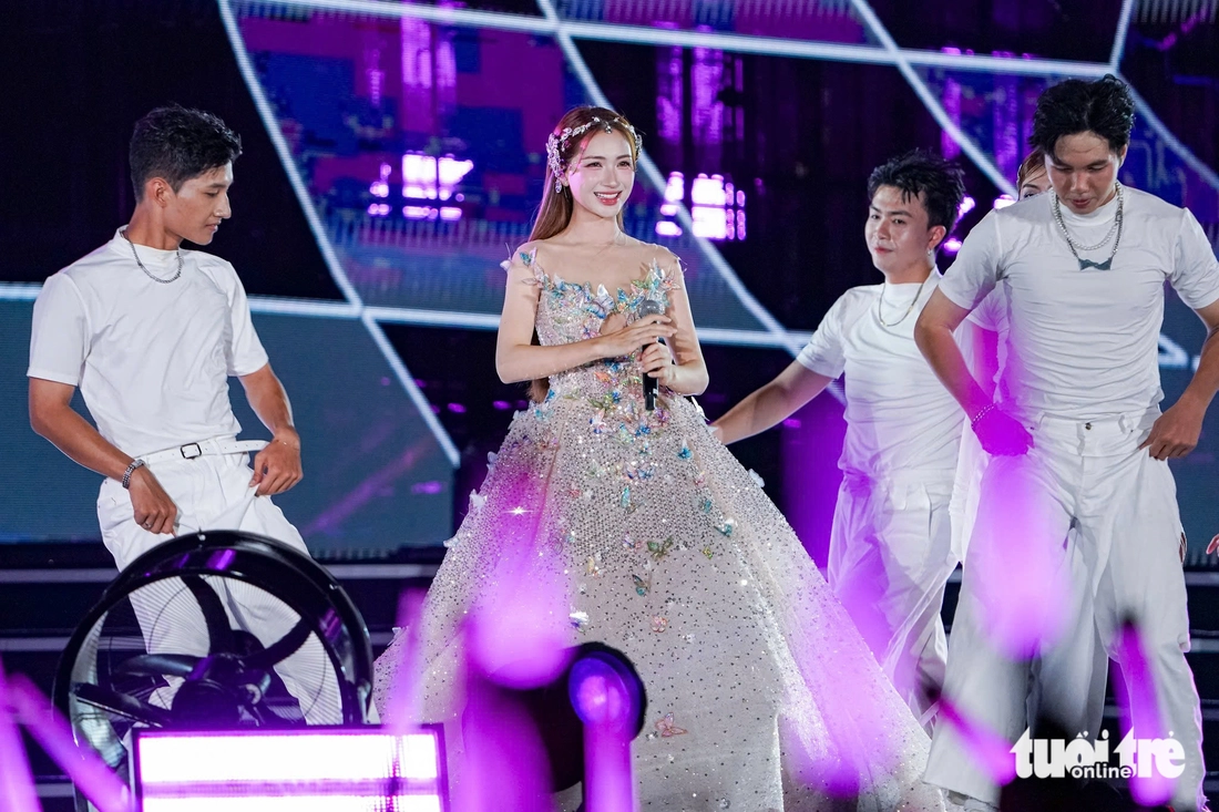 V Concert - Ảnh 19.