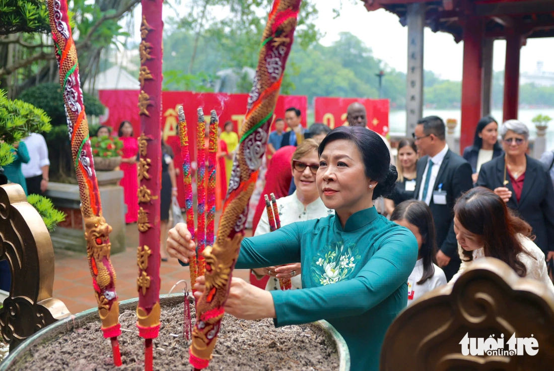 Phu nhân Ngô Phương Ly - Ảnh 11.