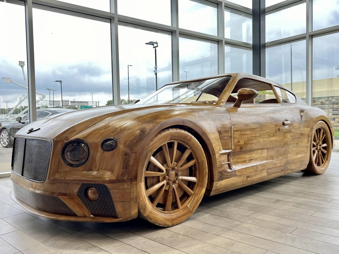 Xe Bentley gỗ đắt ngang xe thật, báo Tây so sánh giống với hàng Việt - Ảnh 2.