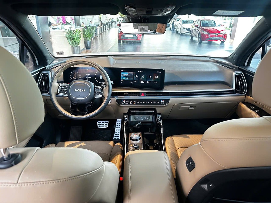 Kia Sorento 2025 ra mắt Việt Nam: Giá tăng hơn 300 triệu đồng, màn 12,3 inch, ADAS nâng cấp - Ảnh 7.