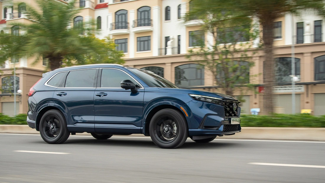 9 mẫu xe đua top bình chọn Car Choice Awards 2025: Gần một nửa là xe điện - Ảnh 14.