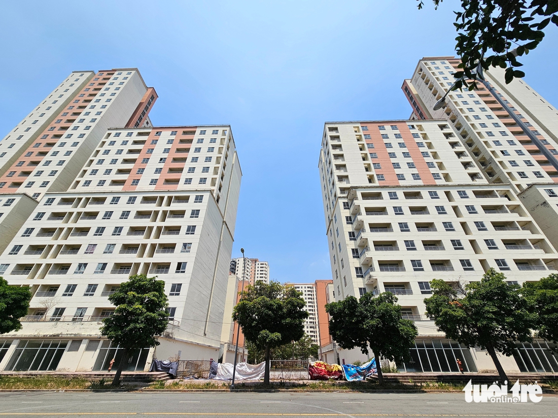 Hiện trạng gần 3.800 căn hộ tái định cư giữa 'đất vàng' Thủ Thiêm sắp được đấu giá- Ảnh 7. Hiện trạng gần 3.800 căn hộ tái định cư giữa 'đất vàng' Thủ Thiêm sắp được đấu giá - Ảnh 7.