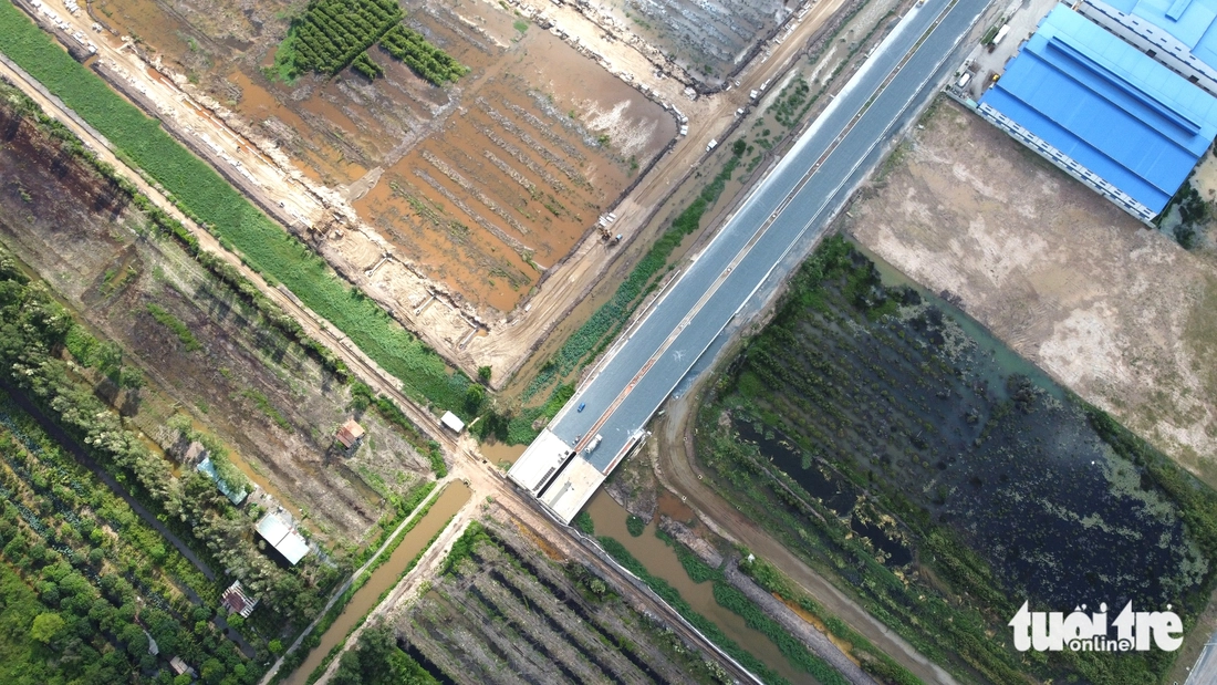 Toàn cảnh đường ngàn tỉ của Tây Ninh sắp thông xe, chờ kết nối đường mở mới Tây Bắc TP.HCM - Ảnh 1.