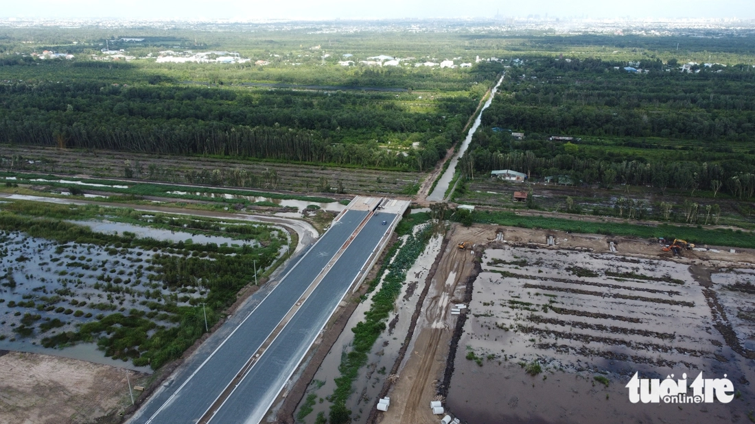 Toàn cảnh đường ngàn tỉ của Tây Ninh sắp thông xe, chờ kết nối đường mở mới Tây Bắc TP.HCM - Ảnh 4.