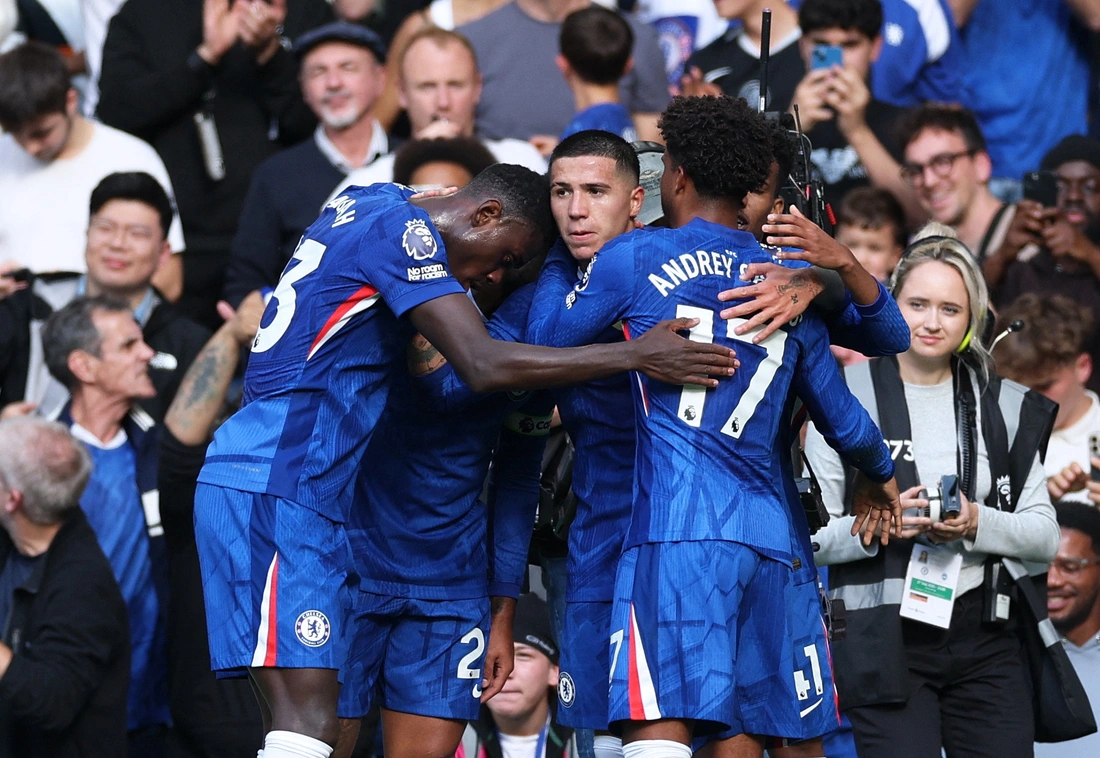 Vòng 6 Premier League: Man City đang hòa, Chelsea dẫn bàn, Liverpool bị thủng lưới - Ảnh 2.