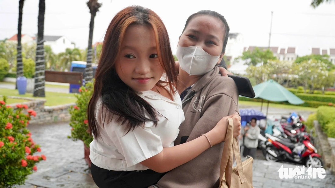 Nữ sinh vùng cao Trà My: Mình chưa từng có trong tay 15 triệu đồng - Ảnh 3.