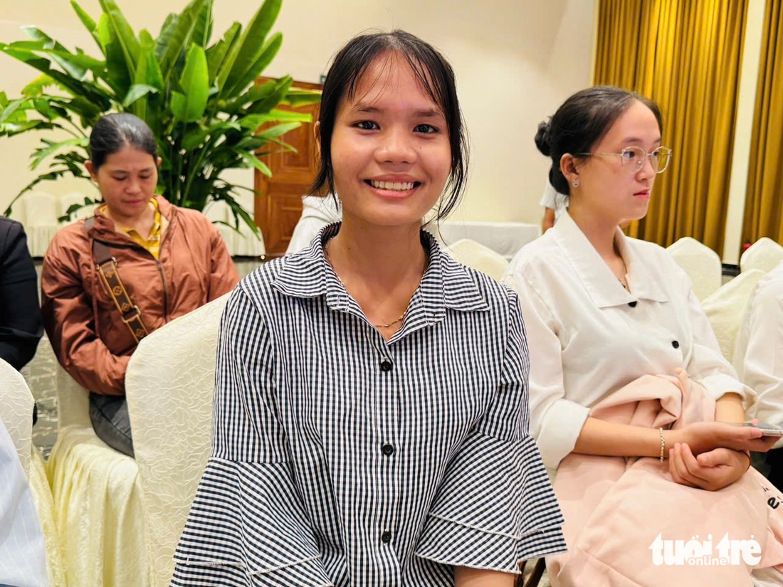 Nữ sinh vùng cao Trà My: Mình chưa từng có trong tay 15 triệu đồng - Ảnh 2.