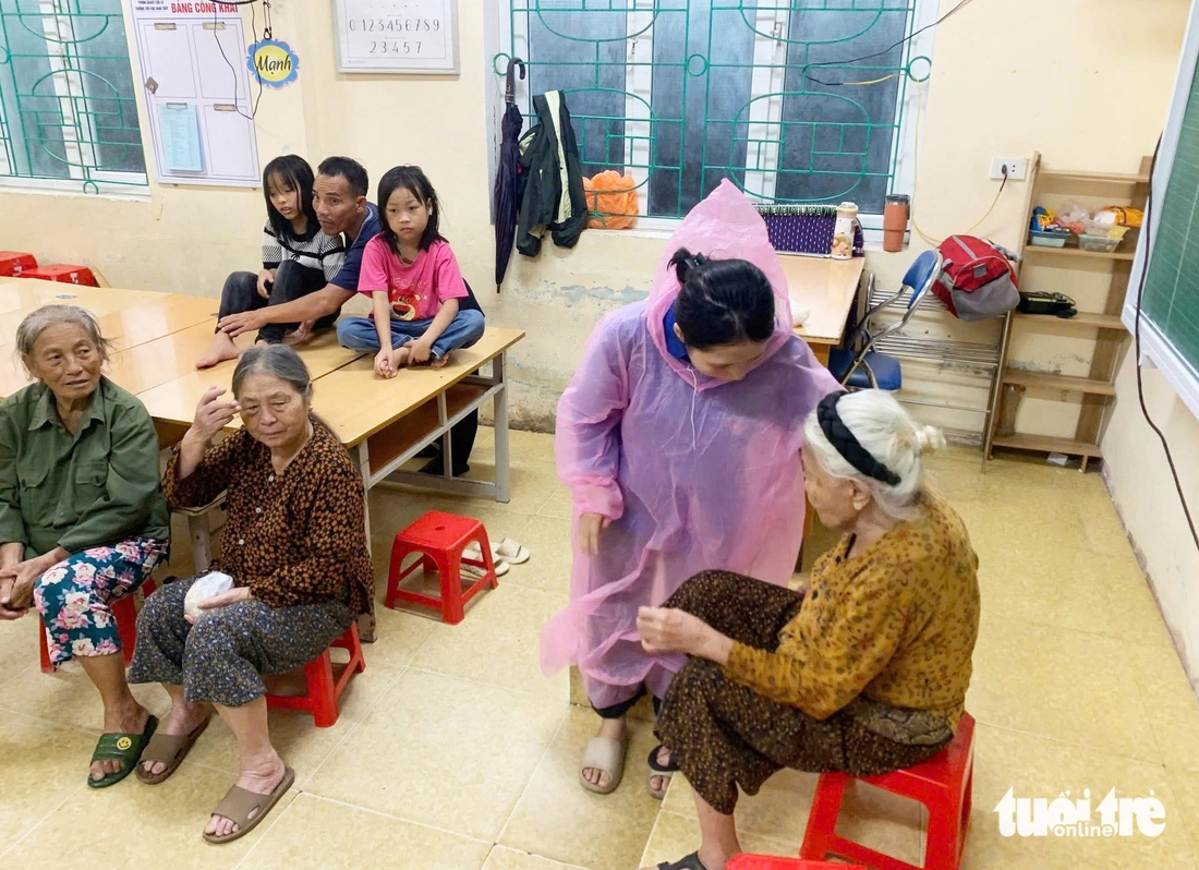 Nghệ An sơ tán hàng ngàn người trước bão Bualoi - Ảnh 5.