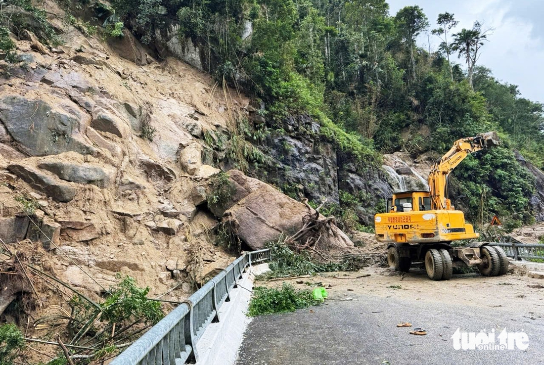 Nghệ An sơ tán hàng ngàn người trước bão Bualoi - Ảnh 8.