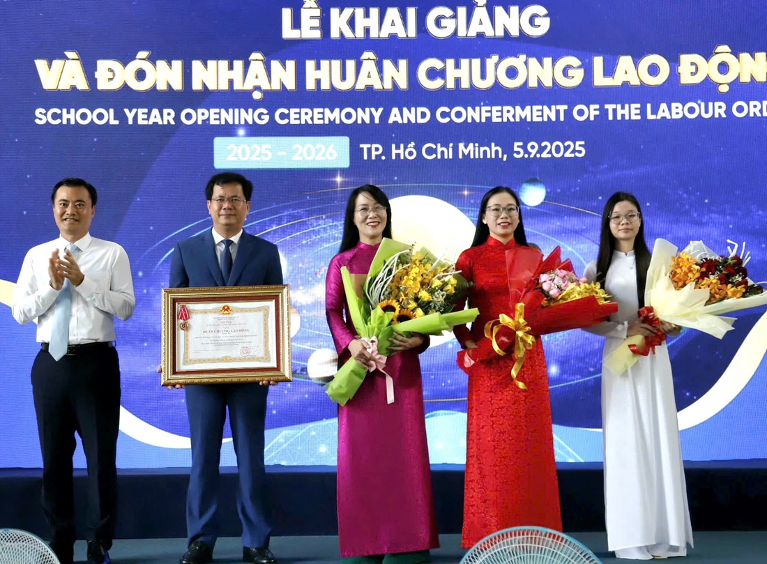 26 triệu học sinh, sinh viên vào năm học mới - Ảnh 4. lễ khai giảng - Ảnh 7.