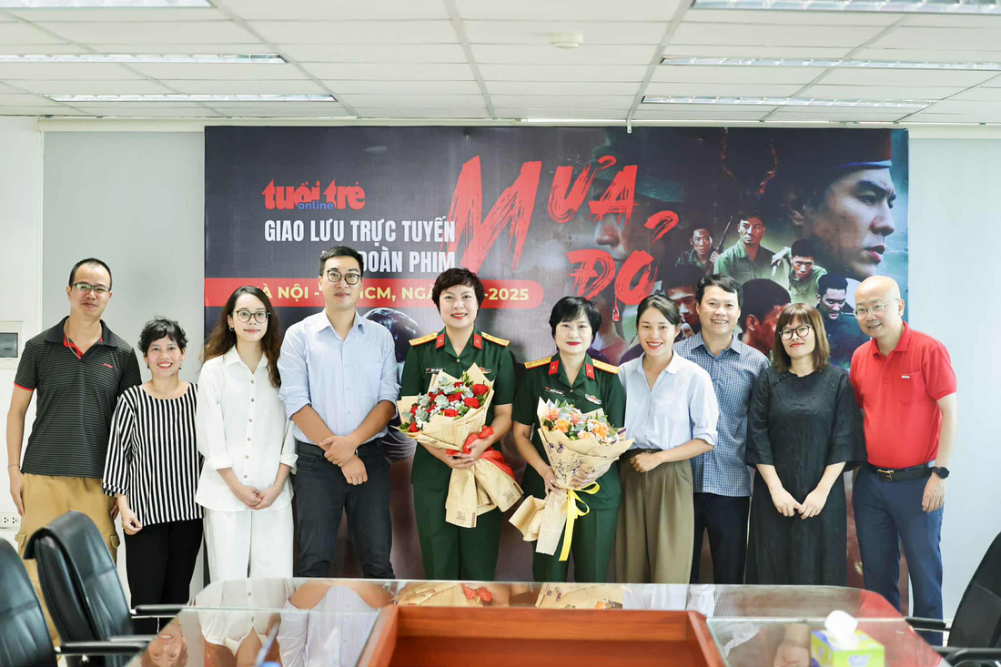 Giao lưu với đoàn phim Mưa đỏ: Các diễn viên vẫn còn quá xúc động bởi sự tàn khốc của chiến tranh - Ảnh 3.