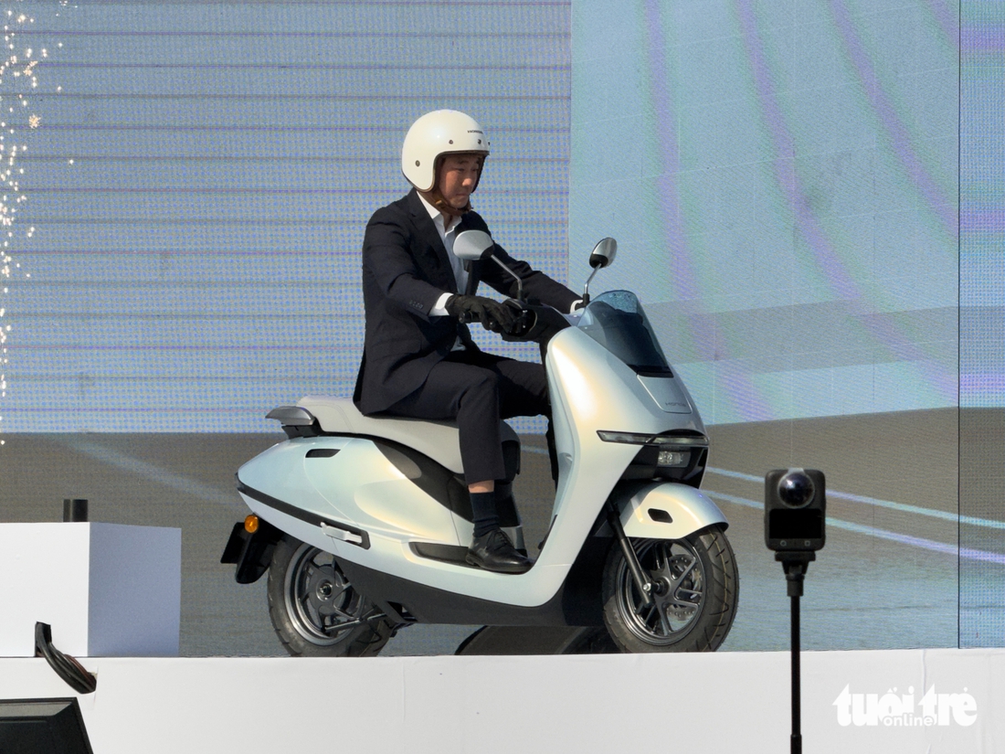 Xe máy điện Honda UC3 ra mắt Việt Nam: 122km/sạc, giá dễ trăm triệu nhưng có thể giảm nhờ một điều - Ảnh 19.