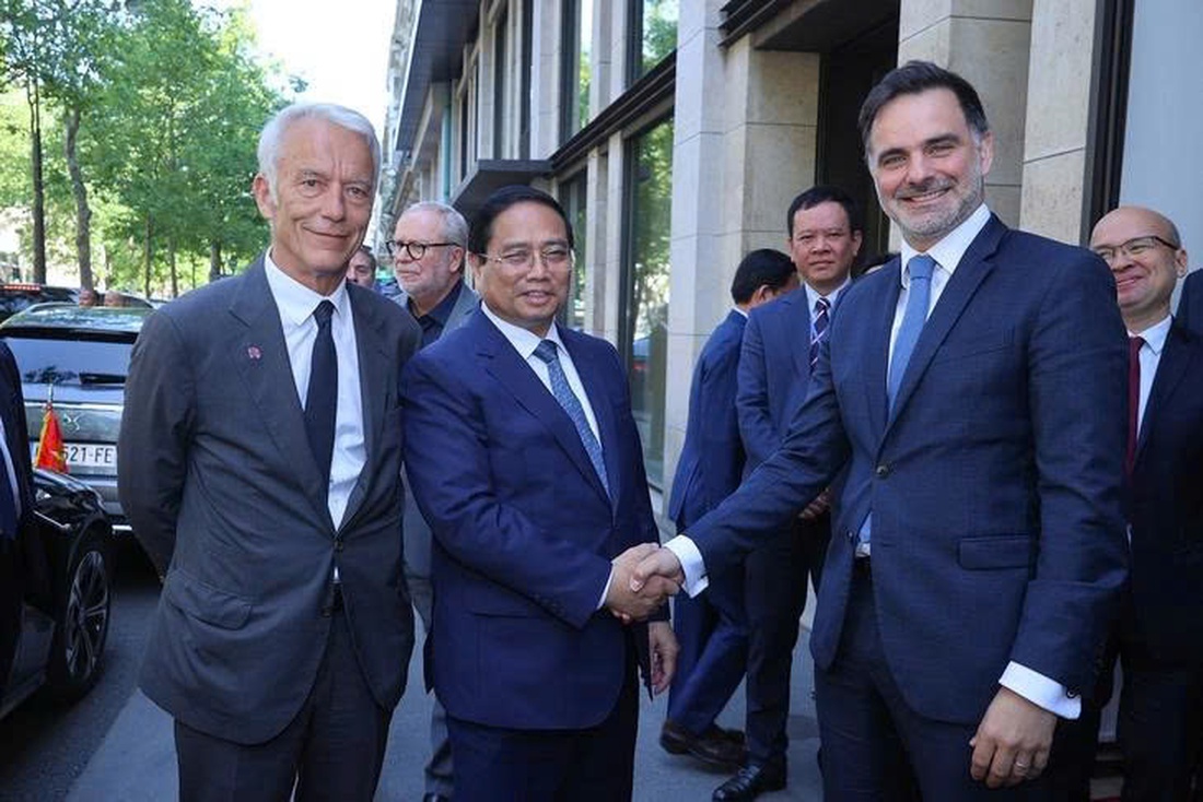 Thủ tướng: Ngoại giao kinh tế chuyển mình mạnh mẽ vì sự phát triển hùng cường của dân tộc - Ảnh 4.