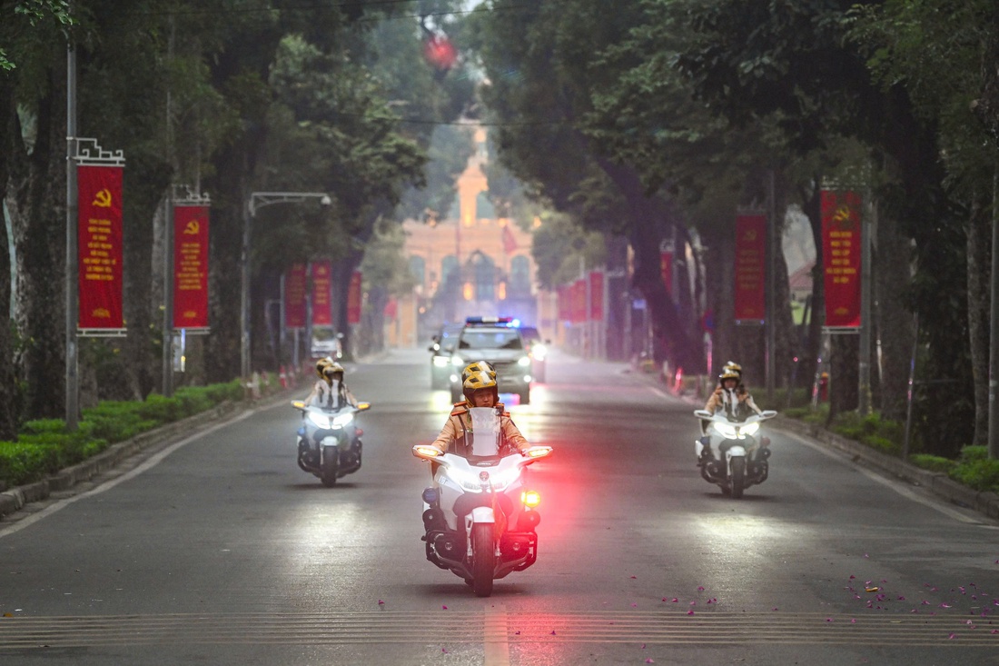 Những khoảnh khắc tại phiên trù bị Đại hội đại biểu toàn quốc lần thứ XIV của Đảng - Ảnh 2.