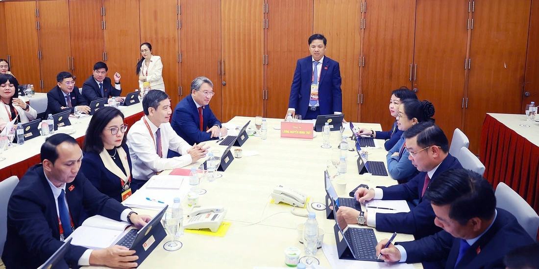 Đại hội XIV của Đảng: Đại biểu thảo luận các văn kiện Đại hội tại đoàn - Ảnh 18.