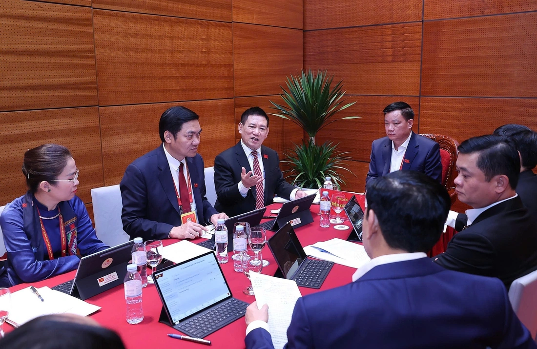 Đại hội XIV của Đảng: Đại biểu thảo luận các văn kiện Đại hội tại đoàn - Ảnh 11.