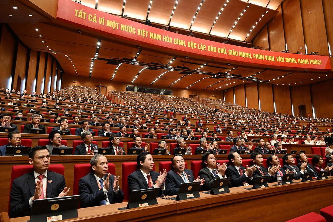 đội ngũ cán bộ - Ảnh 3.