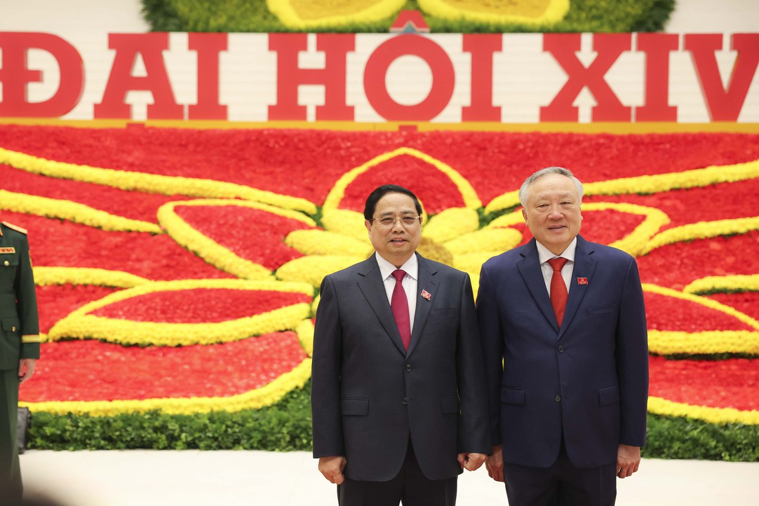 Toàn cảnh phiên thảo luận sôi nổi, hiệu quả về các văn kiện Đại hội XIV của Đảng - Ảnh 2.